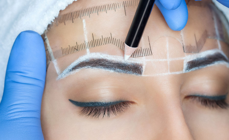 Brow-Artist-Artista-de-cejas
